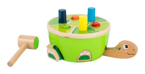 Magasin de jouets en bois, la maison JBD vous présente ses jouets de motricité en bois, la tortue à marteler. Tapez sur sa carapace, elle vous montrera ses pattes.