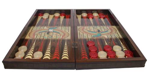 Magasin de jouets en bois, la maison JBD vous présente ses jeux de société, le backgammon dans une magnifique version XXL sur le thème de l'Egypte antique.