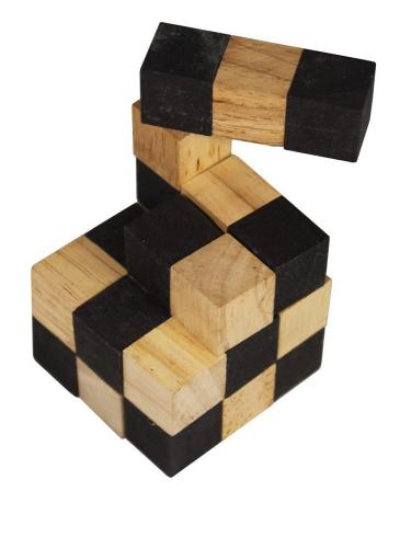 Boutique de jouets en bois, JBD vous présente ses casse-têtes en bois, le cube serpent petit modèle. Expédition sous 24h, frais de port offert. Satisfait ou remboursé.