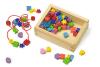 Boutique de jouets en bois, JBD vous présente ses jouets créatifs en bois de chez Legler, la boîte de perles à enfiler. Expédition sous 24h, frais de port offert. Satisfait ou remboursé.
