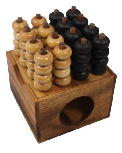 Magasin de jouets en bois, la maison JBD vous présente ses jeux de société en bois, le célèbre jeu 4 dans la rangée dans une version 3D pour encore plus de stratégie. Satisfait ou remboursé.
