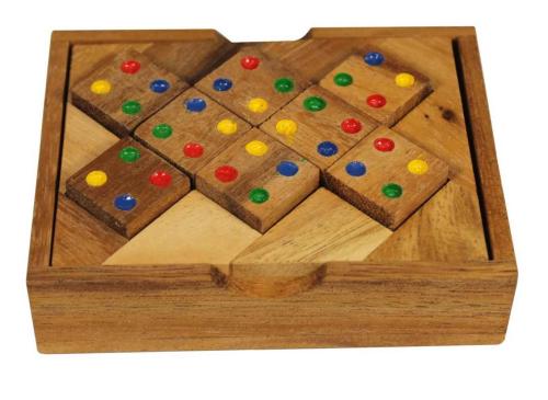 Positionnez tous les dominos sur le cadre en bois, de sorte que toutes les couleurs voisines soient identiques. Casse-tête difficile. Satisfait ou remboursé.