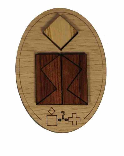 Magasin de casse-têtes en bois, la maison JBD vous présente le mini tangram Schweizer Kreuz, un casse-tête artisanal de la maison Siebenstein Spiele. Casse-tête difficile. Satisfait ou remboursé.
