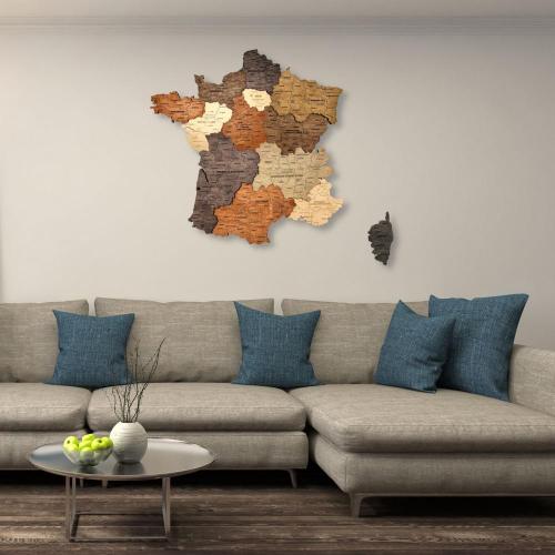 Carte de France 3D murale en bois multicolor pour personnaliser votre intérieur. Fabrication artisanale de très grande qualité. Livraison gratuite.